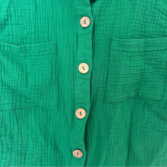 Crinkle cuffed sleeve button up - Picture 3 of 7